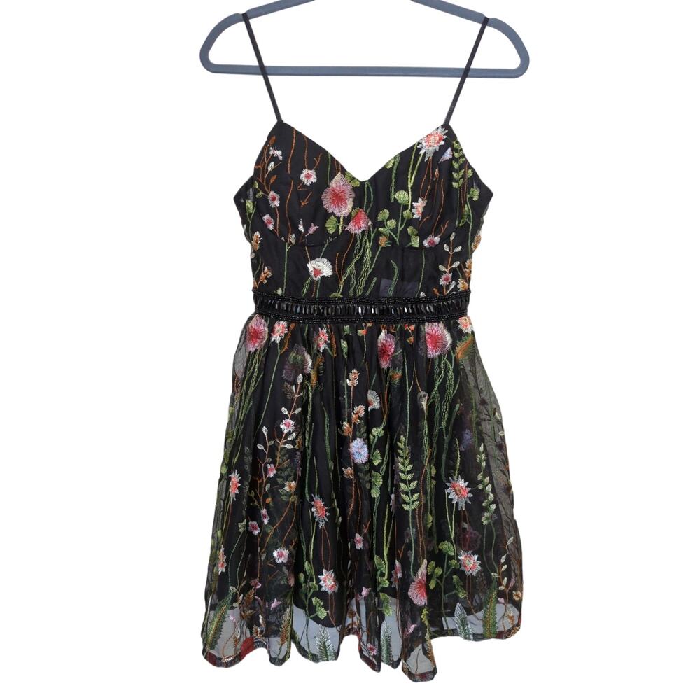 Black Floral Embroidered Mesh A-Line Party Dress Size 6